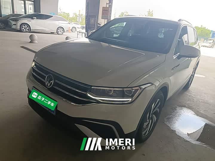 Volkswagen Tiguan L Facelift 330TSI Automatic FWD Smart Comfort Edition