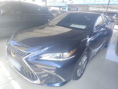 Lexus ES 2022 300h Excellence Edition - ფოტო 1