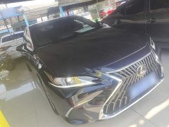 Lexus ES 2022 300h Excellence Edition - ფოტო 4