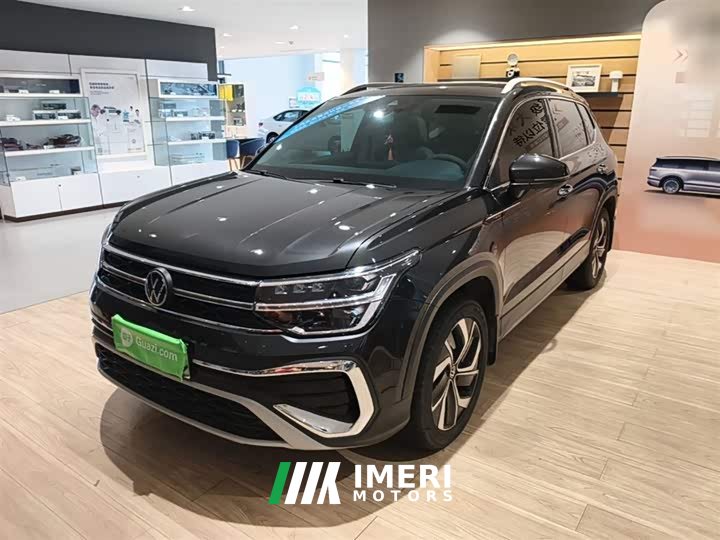 Volkswagen Touareg 300TSI FWD Full Moon Edition - ავტომობილი ჩინეთიდან