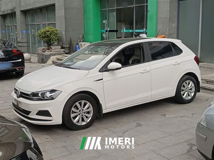 Volkswagen Polo 2019 Plus 1.5L Automatic Colorful Tech Edition - ავტომობილი ჩინეთიდან