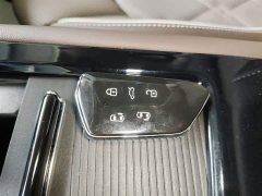 Volkswagen Viloran 380TSI Prestige - ფოტო 9