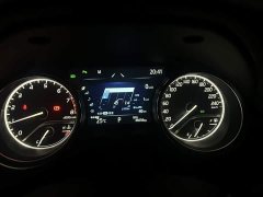 Toyota Camry 2021 2.0G Luxury - ფოტო 5