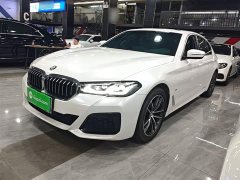 BMW 5 Series 525Li M Sport Package - ფოტო 1