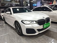 BMW 5 Series 525Li M Sport Package - ფოტო 4