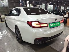 BMW 5 Series 525Li M Sport Package - ფოტო 5