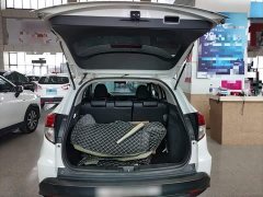 Honda Vezel 2020 1.5L CVT Luxury - ფოტო 15