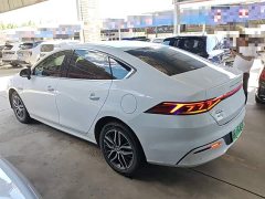 BYD Qin PLUS 2023 Champion Edition DM-i 120KM Leading - ფოტო 5