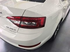 Skoda Octavia 2019 TSI230 DSG Smart Comfort Edition National VI - ფოტო 8