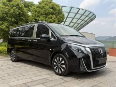 Mercedes-Benz Vito 2023 2.0T Elite 7-Seater - ფოტო 8