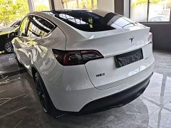 Tesla Model Y Long Range All-Wheel Drive 3D7 - ფოტო 5