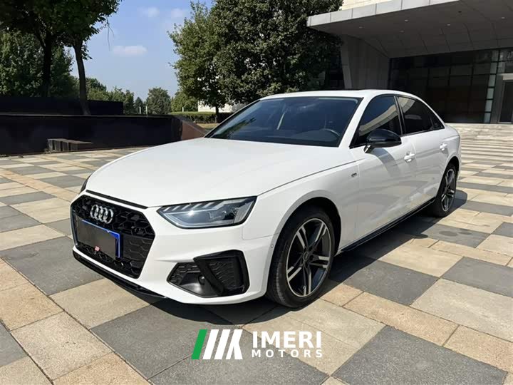 Audi A4L 40 TFSI Luxury Dynamic