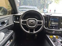 Volvo V60 B5 Smart Remote Sport Edition - ფოტო 3