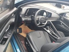 Hyundai Elantra 1.5L CVT Luxury - photo 16