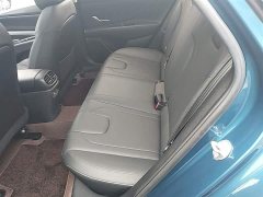 Hyundai Elantra 1.5L CVT Luxury - photo 17