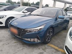 Hyundai Elantra 1.5L CVT Luxury - photo 2