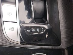 Hyundai Elantra 1.5L CVT Luxury - photo 9
