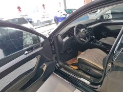Volkswagen Magotan 2 Million Units Commemorative Edition 330TSI DSG Luxury - ფოტო 16
