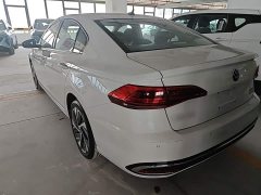 Volkswagen Bora 300TSI DSG Respect Edition - ფოტო 5