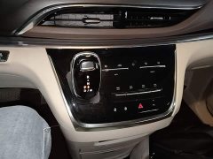Buick GL8 Land Business Class Smart Edition - ფოტო 14