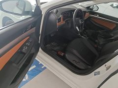 Volkswagen Bora 200TSI DSG Comfort Pro - ფოტო 16