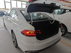 Volkswagen Bora 200TSI DSG Comfort Pro - ფოტო 19