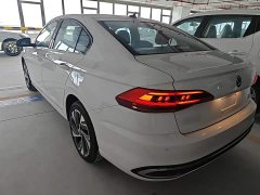 Volkswagen Bora 200TSI DSG Comfort Pro - ფოტო 5