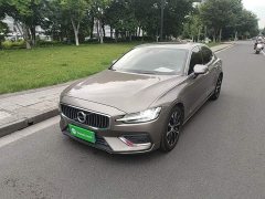Volvo S60 B4 Smart Luxury Edition - ფოტო 2