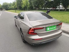 Volvo S60 B4 Smart Luxury Edition - ფოტო 5
