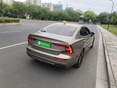 Volvo S60 B4 Smart Luxury Edition - ფოტო 7