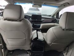 Buick GL8 Land Business Class 652T Luxury - ფოტო 11