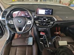 BMW X3 xDrive28i Luxury Package - ფოტო 10