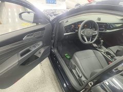 Volkswagen Passat Outstanding Edition 280TSI Business Version - ფოტო 16