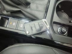 Volkswagen Passat Outstanding Edition 280TSI Business Version - ფოტო 9