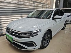 Volkswagen Bora Facelift 200TSI DSG Comfort Navigation Edition - ფოტო 2