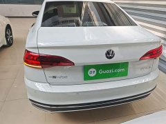 Volkswagen Bora Facelift 200TSI DSG Comfort Navigation Edition - ფოტო 6