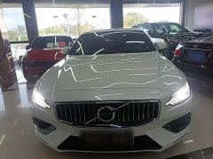 Volvo S60 B4 Intelligent Remote Luxury Edition - ფოტო 3