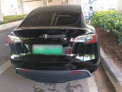 Tesla Model Y Rear-Wheel Drive - ფოტო 6