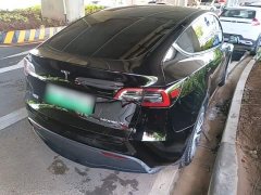 Tesla Model Y Rear-Wheel Drive - ფოტო 7