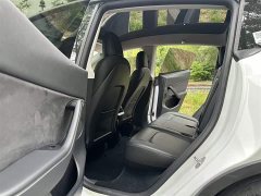Tesla Model Y Long Range All-Wheel Drive - ფოტო 17