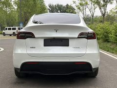Tesla Model Y Long Range All-Wheel Drive - ფოტო 6
