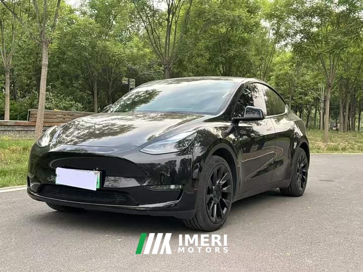 Tesla Model Y Facelift Long Range All-Wheel Drive