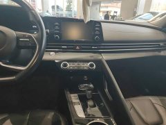 Hyundai Elantra 2021 1.5L CVT GLX Elite - ფოტო 13