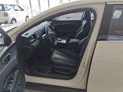 BYD Dolphin 06 DM-i Smart Drive 120KM Deluxe - ფოტო 15