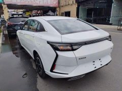 Dongfeng Yixuan 2025 1.5L Automatic Luxury - ფოტო 5