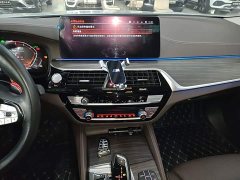 BMW 5 Series 530Li Luxury Edition Premium Package - ფოტო 13