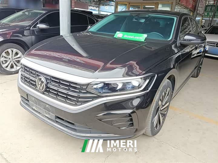 Volkswagen Passat Facelift 330TSI Elite - ავტომობილი ჩინეთიდან