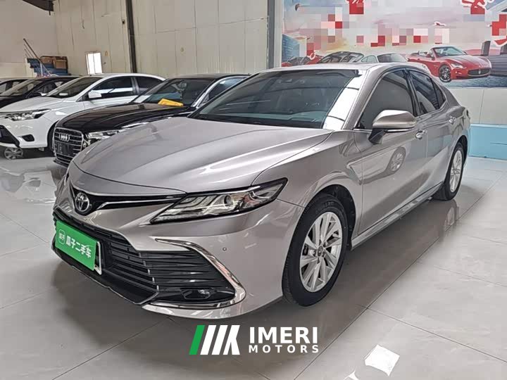 Toyota Camry 2.0G Luxury