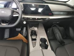 Changan Oushan Z6 Blue Whale 1.5T DCT Smart Edition - ფოტო 14
