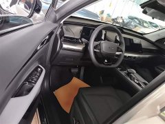 Changan Oushan Z6 Blue Whale 1.5T DCT Smart Edition - ფოტო 16